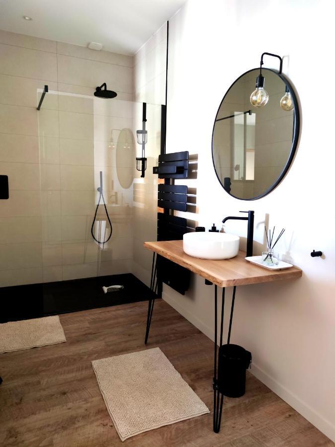 La Douce Halte - Gites Avec Spa Ou Sauna Saint-Ouen-Des-Toits 외부 사진