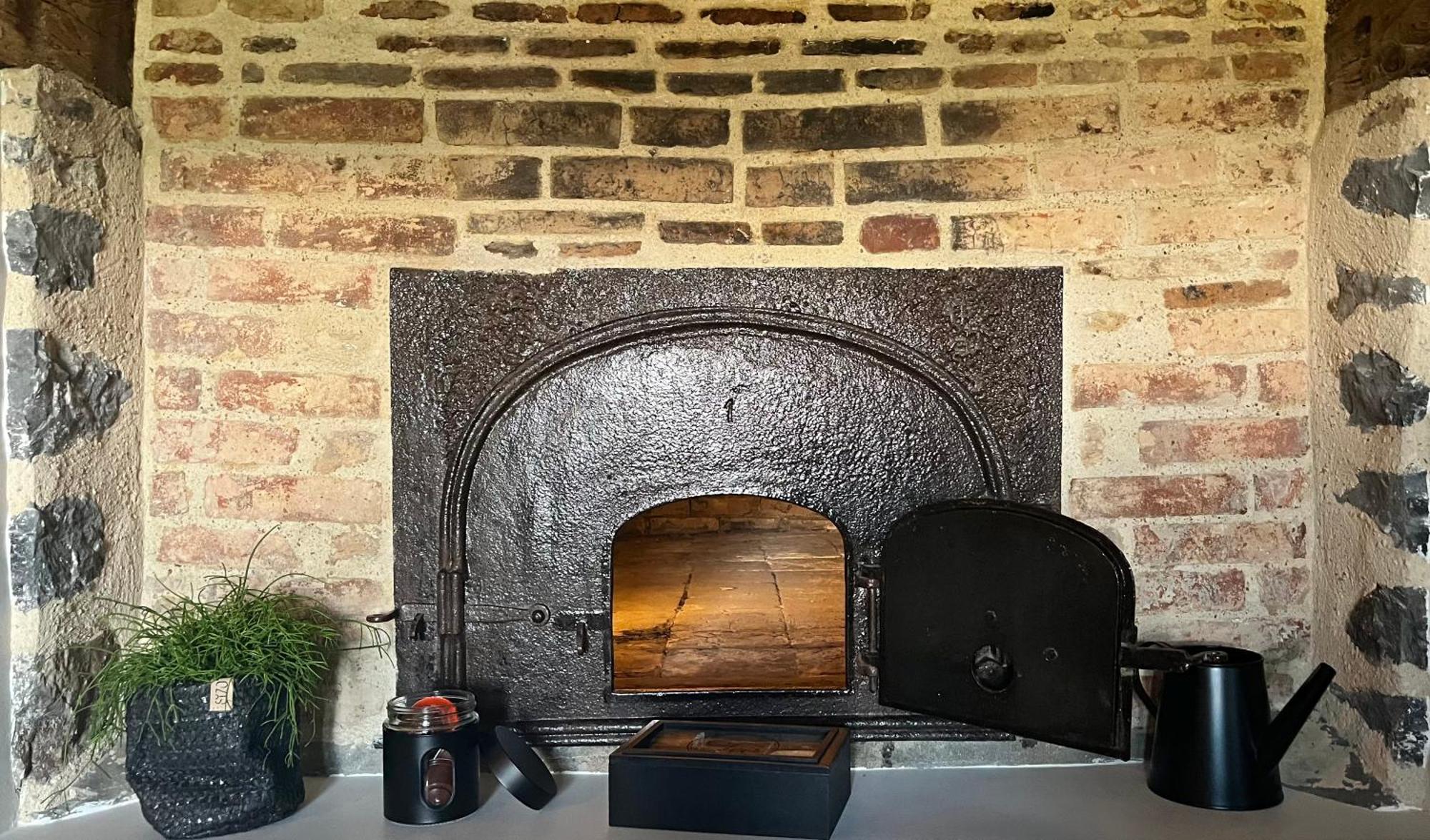 La Douce Halte - Gites Avec Spa Ou Sauna Saint-Ouen-Des-Toits 외부 사진