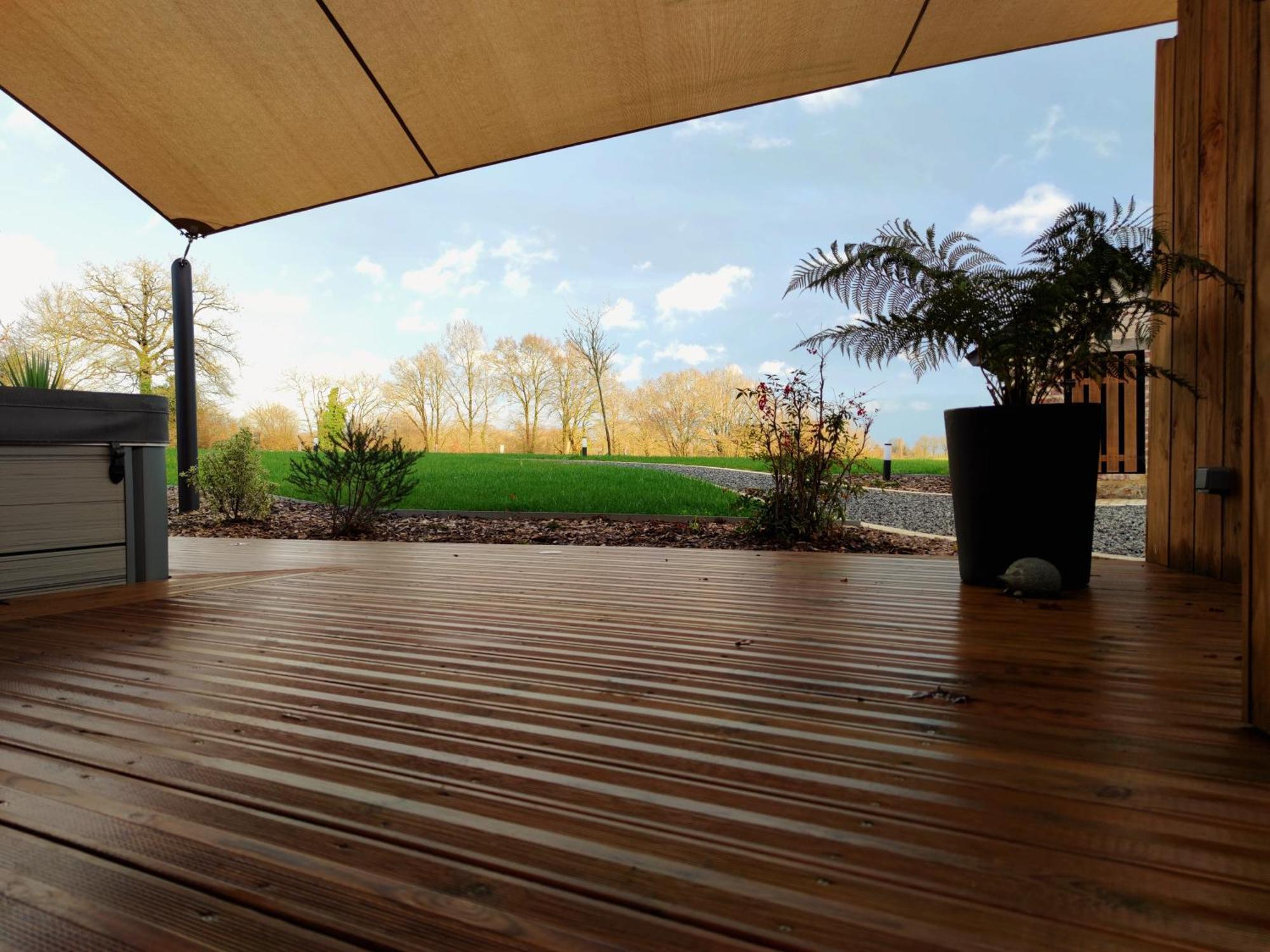 La Douce Halte - Gites Avec Spa Ou Sauna Saint-Ouen-Des-Toits 외부 사진